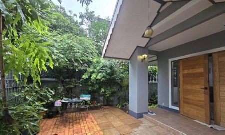 ให้เช่าบ้าน - ให้เช่า บ้านแฝด2ชั้น รีโนเวทใหม่ 44ตรว.ซอยคู้บอน ใกล้ห้างแฟชั่นไอส์แลนด์