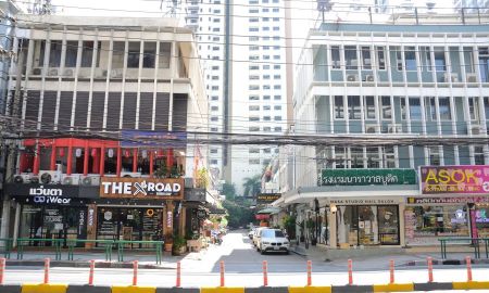 ขายอาคารพาณิชย์ / สำนักงาน - ขายอาคารพาณิชย์ 4 ชั้น ทำเลดี ใกล้ BTS อโศก และ มศว เพียง 850 ม. ผู้เช่าเต็ม 100% ผลตอบแทนทันที!