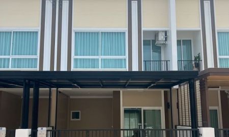 ให้เช่าทาวน์เฮาส์ - ให้เช่าทาว์นโฮมตกแต่งพร้อมอยู่ หมู่บ้านเอซเซน ปิ่นเกล้า-ศาลายา (EZZEN)หิ้วกระเป๋าเข้าอยู่ได้เลย