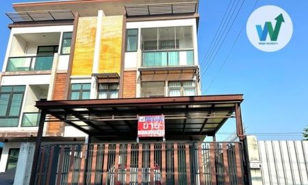 ขายทาวน์เฮาส์ - ขายทาวน์โฮม 3 ชั้นหลังมุม สภาพดีมาก 24.5 ตร.ว. 3 ห้องนอน 3 ห้องน้ำ 4 แอร์ 2 ที่จอดรถ ใกล้รถไฟฟ้าสถานีดอนเมือง