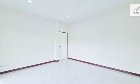 ขายทาวน์เฮาส์ - ขาย บ้านเดี่ยว 2ชั้น ย่านซาฟารีเวิล์ด มบ.พัฒนาสิริ เดอะไพร์ด ถ.เลียบคลองสอง18/1 มีนบุรี รามอินทรา ซาฟารีเวิลด์ รีโนเวทใหม่ พร้อมอยู่