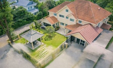 ให้เช่าบ้าน - คฤหาสน์ 6นอน มุม 105 ตร.ว. 310 ตร.ม. น้ำแพร่ สันป่าตอง 4 น้ำ ใกล้วัดศาลา 650 ม.นานาชาติปัญญาเด่น 1 กม