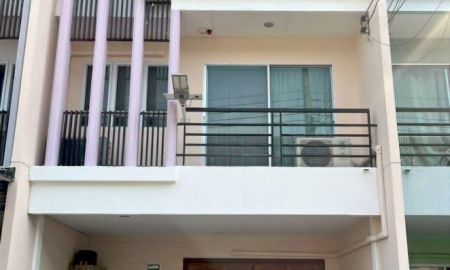 ขายทาวน์เฮาส์ - ขาย ทาวน์โฮม 3 ชั้น วิสต้าปาร์ค สาทร ปิ่นเกล้า ราคาถูก