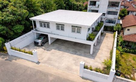 ให้เช่าบ้าน - BTS อุดมสุข 900 ม. ทรู ดิจิทัล พาร์ค 900 ม. รีโนเวทใหม่บ้านเดี่ยว 2 ชั้น 3-4นอน 2 น้ำตลาดอุดมสุข 1 กม. 62 ตร.วา. 250 ตร.ม.