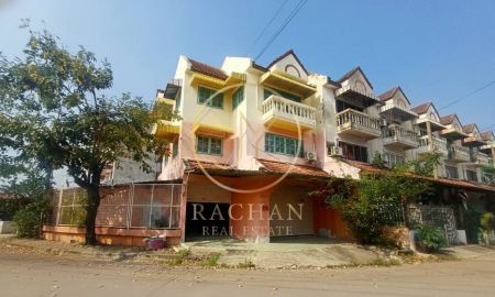 ขายอาคารพาณิชย์ / สำนักงาน - ขายด่วน ตึกแถว 3 ชั้น หมู่บ้านพญาไท วิลเลจ แจ้งวัฒนะ-ปากเกร็ด (ถ.สุขาประชาสรรค์2) หลังมุม เนื้อที่ 39 ตร.ว พื้นที่ใช้สอย 300 ตร.ม