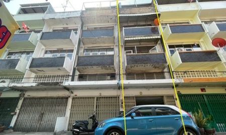 ขายอาคารพาณิชย์ / สำนักงาน - ขายตึกแถว 4.5 ชั้น ถ.จันทน์43 แยก21 พื้นที่ 13.6 ตรว. ขาย 4.5 ล้านบาท ทำเลทอง เจริญราษฎร์/สาธุประดิษฐ์ ใกล้ BTS สุรศักดิ์ เพียง 2.8 กม.