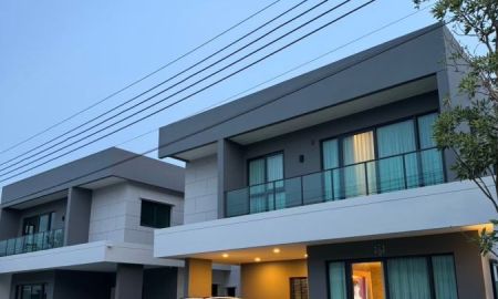 ขาย-ให้เช่าบ้าน - ให้เช่าบ้านเดี่ยว 2 ชั้นในโครงการ Centro Bangna ติดถนนเลียบทางด่วนกาญจนาภิเษกบางนา-วงแหวน