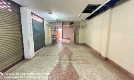 ขายอาคารพาณิชย์ / สำนักงาน - ขายตึกแถว ติดถนนใหญ่ เสนานิคม1 หลังมุมปากซอย28 ลดราคาพิเศษ