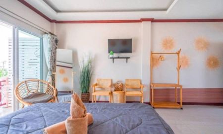 ขายอพาร์ทเม้นท์ / โรงแรม - ขายรีสอร์ทเกาะล้าน ทำเลดี ติดถนน ใกล้ตลาดเกาะล้าน เดินทางสะดวก พร้อมดำเนินธุรกิจ