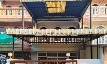 ขายทาวน์เฮาส์ - ขายทาวน์เฮาส์ 3 ชั้น ม.89 บางบอนวิลล์ ถ.กาญจนาภิเษก ทำเลดี เดินทางสะดวก ใกล้แม็คโครบางบอน