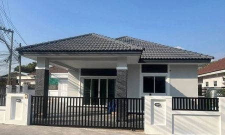 ขายบ้าน - บ้านเดี่ยวมือสอง แปลงมุม หมู่บ้านเลกาซี่วิลเลจ ศรีราชา ชลบุรี