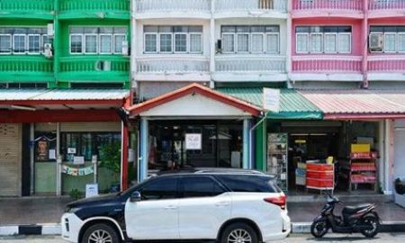 ให้เช่าอาคารพาณิชย์ / สำนักงาน - ตลาดไทรน้อย 1 กม. อำเภอไทรน้อย บิ๊กซี ไทรน้อย 3 กม. อาคารพาณิชย์ 3 ชั้น 3นอน 1น้ำ 25 ตร.ว. 320 ตร.ม.