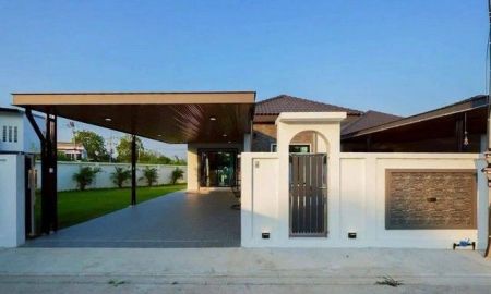 ขายบ้าน - บ้านเดี่ยวสร้างใหม่หลังริม พื้นที่ใหญ่ ใกล้สุขุมวิท 500 ม. พัทยา นาเกลือ บางละมุง