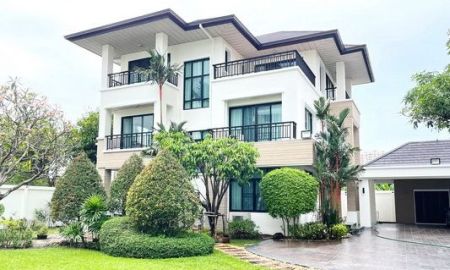 ให้เช่าบ้าน - ให้เช่า] บ้านเดี่ยว รัชดาภิเษก 32 / 4 ห้องนอน 4 ห้องน้ำ / 210 ตรว. 450 ตรม. **110,000**
