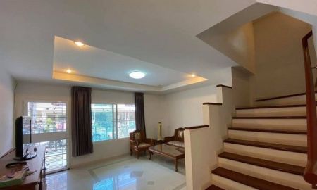 ให้เช่าทาวน์เฮาส์ - ให้เช่า ทาวน์โฮม 3 ชั้น ใกล้สถานีรถไฟฟ้าสายสีเหลือง โครงการ ศุภาลัย วิวล์ ศรีนครินทร์ -กิ่งแก้ว