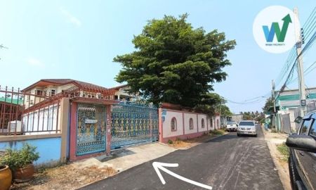 ขายบ้าน - ขายถูกที่ดินและสิ่งปลูกสร้าง บ้านเดี่ยวต้นซอบ เศรษฐกิจ 18 พร้อมเฟอร์ มี 5 ห้องน้ำ 1 ห้องพระ ที่จอดรถ 5 คันในบ้าน ใกล้ซีคอนบางแค