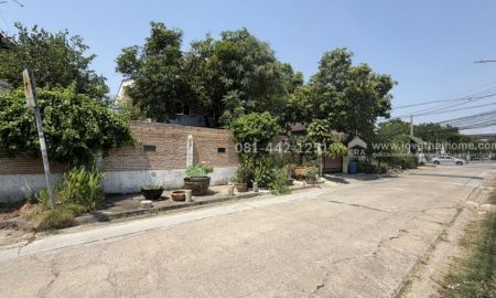 ขายที่ดิน - ขายที่ดินแถมบ้านซอยรามอินทรา34 แยก8 พื้นที่ 96 ตรว. ขาย 18 ล้านบาท ทำเลแนวรถไฟฟ้าสายสีชมพู ระหว่างสถานีวัชรพล กับ สถานีมัยลาภ