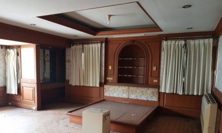 ให้เช่าบ้าน - ให้เช่าบ้าน2ชั้น สามารถทำออฟฟิศจดทะเบียนได้ เนื้อที่ ขนาด 165 ตร.ว.4ห้องนอน 8ห้องน้ำ ถนน พัฒนาการ