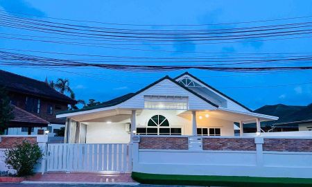 ให้เช่าบ้าน - บ้านให้เช่า พลูวิลล่า Dusit Pattaya 1 พร้อมเข้าอยู่ 3 ห้องนอน