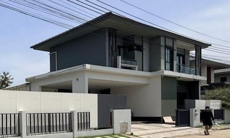 ให้เช่าบ้าน - ให้เช่าบ้านเดี่ยว หลังมุม 4 ห้องนอน 5 ห้องน้ำ หมู่บ้านสราญสิริ ศรีวารี ใกล้ สนามบินสุวรรณภูมิ