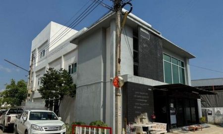 ขายอาคารพาณิชย์ / สำนักงาน - ขายโฮมออฟฟิศ ทำเลดี ใจกลางเมือง เขตบ้านเก่า พานทอง ชลบุรี FP-B01948