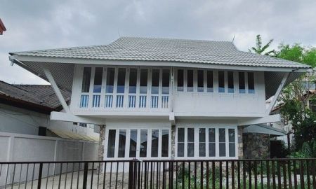 ให้เช่าบ้าน - ให้เช่าบ้านเดี่ยว 2 ชั้น รีโนเวทใหม่ 97 ตรว. เนื้อที่ใช้สอย 200 ตรม.ห้องนอน 4 ห้อง ห้องน้ำ 4 นวมินทร์ 40
