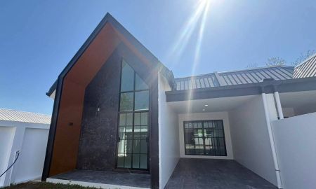 ให้เช่าบ้าน - บ้านใหม่เอี่ยม พร้อมเข้าอยู่ พื้นที่เงียบสงบ ป่าคลอก