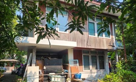 ขายที่ดิน - ขายที่ดินขาย 150000 บาทต่อตารางวา ถนนอุดมสุข 26 เขตประเวศ ขนาด 1-2-82 ไร่ (682 วา)