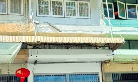 ให้เช่าอาคารพาณิชย์ / สำนักงาน - สถานีรถไฟนครปฐม 468ม. ใกล้องค์พระปฐมเจดีย์ 1.3 กม. รพ.นครปฐม 1กม. ชุมชนบ่อพลับ อาคาร 3.5 ชั้น 2 นอน 2 น้ำ 20 ตร.ว. 250 ตร.ม.