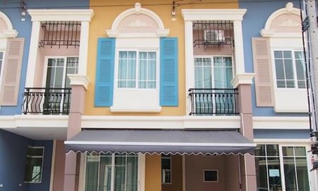 ให้เช่าทาวน์เฮาส์ - บ้านเช่าแถวรังสิต ใกล้ฟิวเจอร์ รังสิต คลอง 1