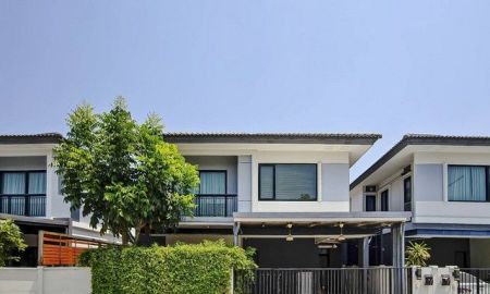 ขายบ้าน - โครงการบริทาเนีย คูคต สเตชั่น บ้านแฝด 2 ชั้น ซอยลำลูกกา 13 คลอง 2 ถนนลำลูกกา ปทุมธานี - ราคาพิเศษ บ้านสภาพดีมาก พร้อมพิจารณาทุกข้อเสนอ