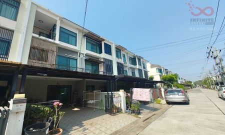 ขาย-ให้เช่าทาวน์เฮาส์ - ขายทาวน์โฮม 3 ชั้น 19.8 ตารางวา เดอะ เมทโทร พัฒนาการ ศรีนครินทร์ ถนนพัฒนาการ