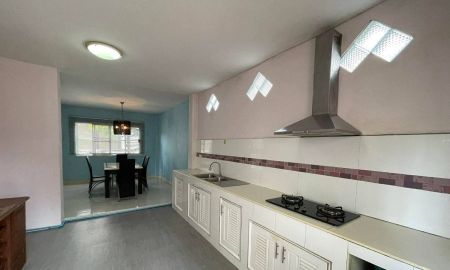 ขายบ้าน - ขายถูกมาก!! บ้านเดี่ยว 2 ชั้น ม.บ้านนราวดี อ.บางกรวย จ.นนทบุรี ตรงข้ามโลตัสบางใหญ่ ใกล้ตลาดพระราม 5