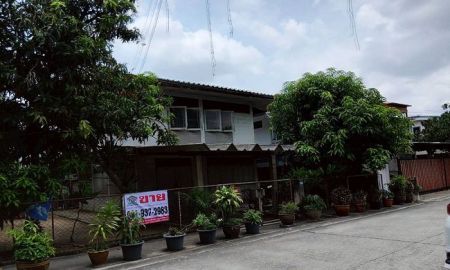 ขายบ้าน - ขายบ้านเดี่ยว ซอยศรีบูรพา 9 ถนนนวมินทร์ บางกะปิ กรุงเทพมหานคร เนื้อที่ 50 ตร.ว. 2 ชั้น 2 นอน 1 น้ำ