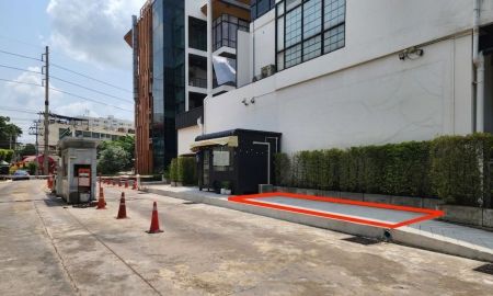 ให้เช่าบ้าน - ให้เช่าพื้นที่วางคีออส | ถนนจันทน์ | ทางเข้าโครงการ Mixed-use พื้นที่เชิงพาณิชย์ทำเลทอง