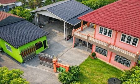 ให้เช่าบ้าน - เทศบาลสวนหลวง 1.8 กม.ให้เช่าบ้าน โกดัง 2 ชั้น พุทธสาคร เศรษฐกิจ ลานจอดรถ 500 ตร.ม. 255 ตร.วา. 5 นอน 6 น้ำ กระทุ่มแบน