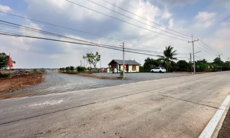 ขายที่ดิน - ขายที่ดิน 200 ตร.ว 7.9 แสน ถนน 8 เมตร น้ำประปา ไฟฟ้าสามเฟส คลอง 8 หนองเสือ ปทุมธานี
