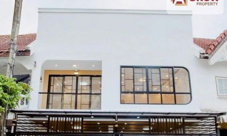 ขายทาวน์เฮาส์ - หมู่บ้านประชากรไทย ลาดพร้าว 93 ทำเลดี บ้านหลังใหญ่ พื้นที่กว้าง รีโนเวทใหม่ พร้อมเข้าอยู่