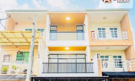 ขายทาวน์เฮาส์ - หมู่บ้านอินดี้ ซอยลาดพร้าว 94 ทำเลดีมาก รีโนเวทใหม่ทั้งหลัง พร้อมเข้าอยู่
