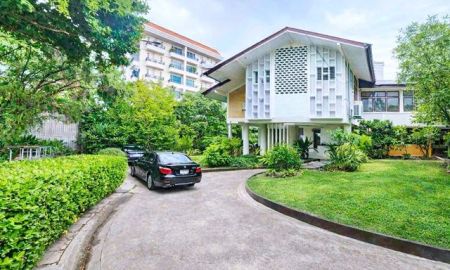 ให้เช่าอาคารพาณิชย์ / สำนักงาน - คฤหาสน์ขนาดใหญ่มาก 12นอน 1ไร่ 200ตรว. 500 ตร.ม. ใกล้ BTSอารีย์ 750 ม. ราชครู Produciton house Office 500ตร.ม. 5น้ำ 84,998B-M.