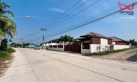 ขายบ้าน - ขายพูลวิลล่า ชะอำ เพชรบุรี ปลาน้อยพูลวิลล่า 106 ตร.ว.ใกล้หาดชะอำ