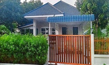 ขายบ้าน - ขายบ้านเดี่ยวชั้นเดียว 120 ตรว. หมู่บ้านกานดา ซอยบางบอน 5 เหลือพื้นที่ด้านข้าง 60 ตรว สร้างบ้านเพิ่มได้ ใกล้โรงเรียนศึกษานารีวิทยา