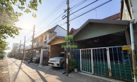 ขายทาวน์เฮาส์ - ขายทาวน์เฮ้าส์ ซอยเปียร์นนท์ ลำลูกกา คลอง 2 ปทุมธานี เนื้อที่ 16 ตร.ว ราคาต่อรองได้