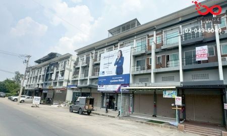 ขายอาคารพาณิชย์ / สำนักงาน - ขายอาคารพาณิชย์ 3.5 ชั้น ลำลูกกาคลอง 2 ซอยบุญคุ้ม ถนนลำลูกกา ติดถนน เหมาะค้าขายและทำออฟฟิศ