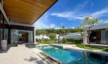 ให้เช่าบ้าน - วิลล่าหรูสไตล์โมเดิร์นลอฟท์ พร้อมสระว่ายน้ำและ Garden Suite ในเชิงทะเล 3 ห้องนอน