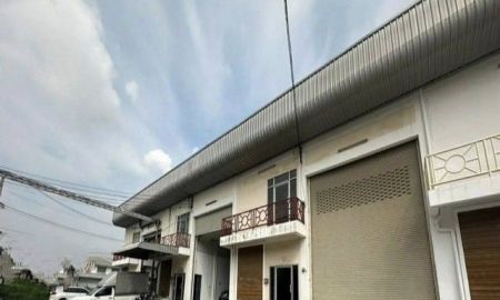 ให้เช่าโรงงาน / โกดัง - ให้เช่าโกดังพร้อมออฟฟิศ 600 ตร.ม. ซอยยิ่งเจริญ บางพลี สมุทรปราการ พื้นที่สีม่วง ขอ รง.4 ได้ ทำเลดี พร้อมใช้งาน