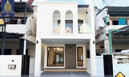 ขายทาวน์เฮาส์ - ขาย ทาวน์เฮ้าส์ เมืองเพชรวิลเลจ สวนผัก ตลิ่งชัน รีโนเวทใหม่สวยพร้อมอยู่