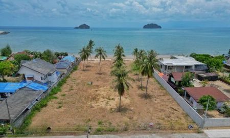ขายที่ดิน - ที่ดินติดทะเล คลองวาฬ จ.ประจวบฯ 2 ไร่ 50 ตรว. ราคาสุดพิเศษ