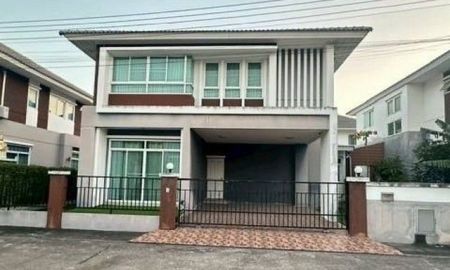 ให้เช่าบ้าน - ให้เช่าบ้านเดี่ยว 2 ชั้น เดอะลีฟวิ่งศรีราชา 3นอน 3น้ำ มีเฟอร์ พร้อมอยู่ ใกล้แหลมฉบัง นิคมปิ่นทอง ชลบุรี
