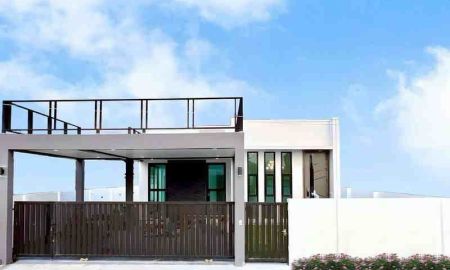 ขาย-ให้เช่าบ้าน - ขายหรือให้เช่า บ้านเดี่ยวหลังใหญ่ พร้อมอยู่ โมเดิร์นทุกมุมมอง 3 ห้องนอน